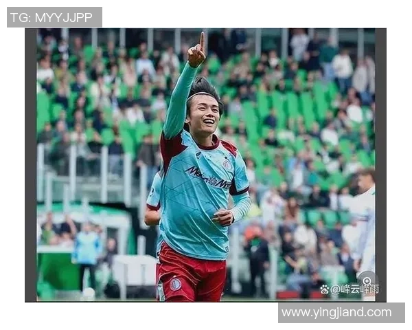 日本男足球星风采展现 聚焦实力与魅力并存的顶级球员 日本男足球星风采展现 聚焦实力与魅力并存的顶级球员